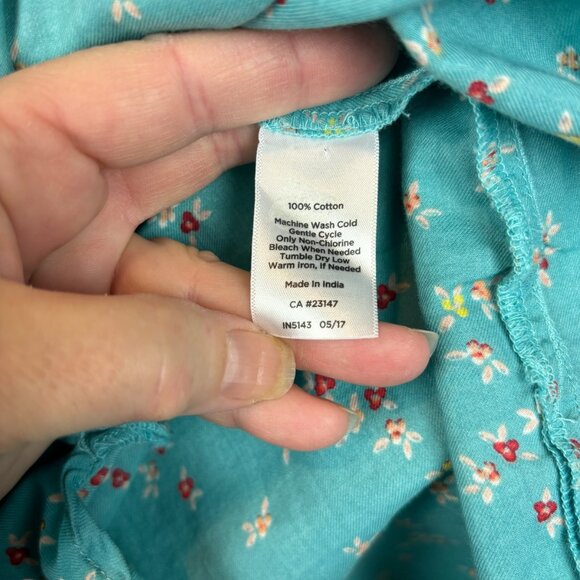 Talbots floral blouse, size Medium Petite, buttons, boho, summer, beach - Picture 8 of 9